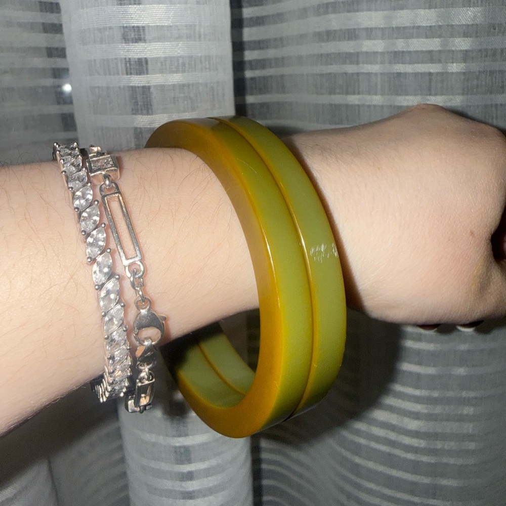 Authentic Green Vintage Midcentury Bakelite Bangle Bracelets Set of 2